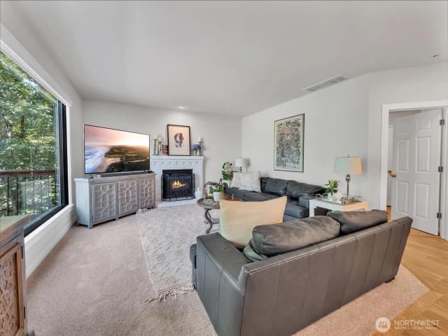Property photo for 1075 Sw 12th Street, North Bend photo 5