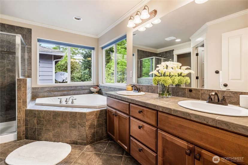 Property photo for 22811 36th Dr Se, Bothell photo 19