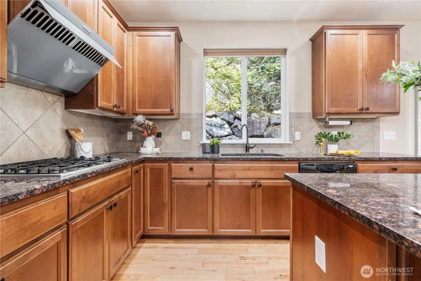 Property photo for 22811 36th Dr Se, Bothell photo 8