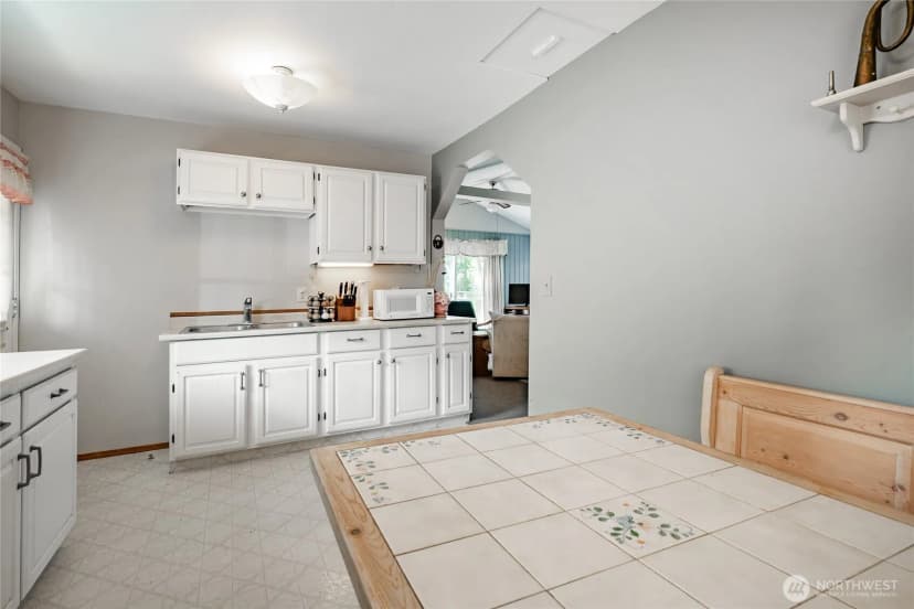 Property photo for 5045 Maple Street, Blaine photo 14
