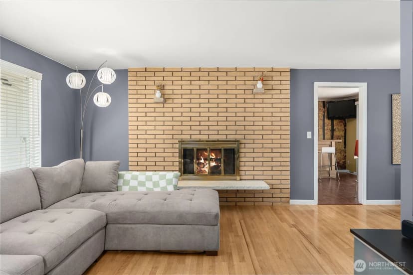 Property photo for 420 Sw 127th Street, Seattle photo 4