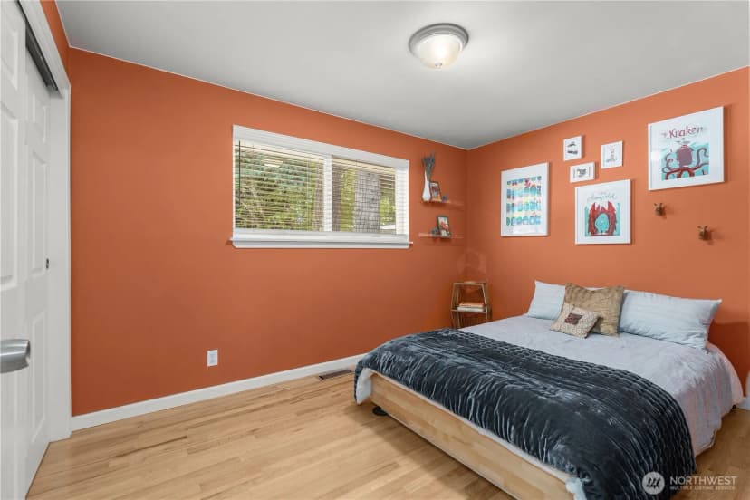 Property photo for 420 Sw 127th Street, Seattle photo 16