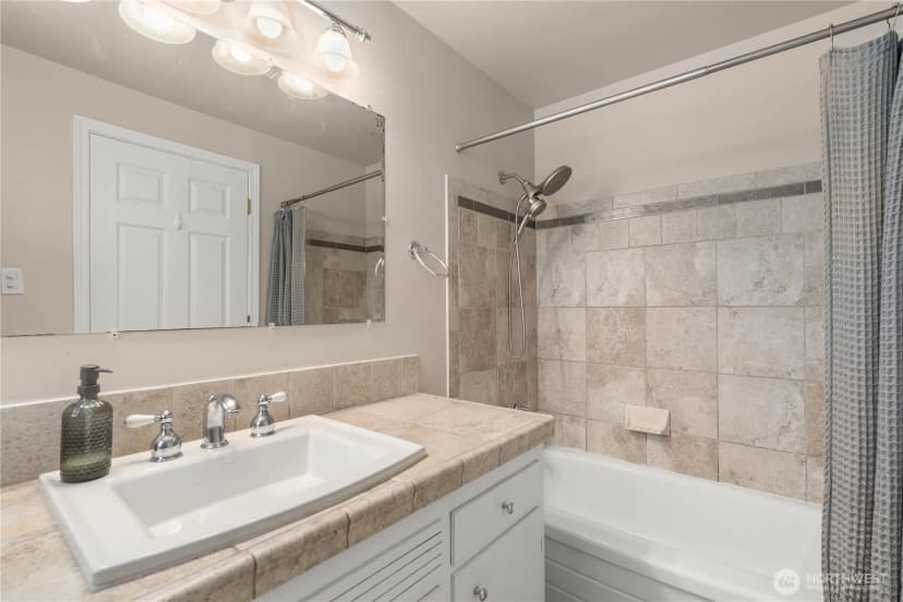 Property photo for 420 Sw 127th Street, Seattle photo 17
