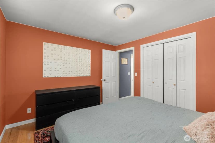 Property photo for 420 Sw 127th Street, Seattle photo 14
