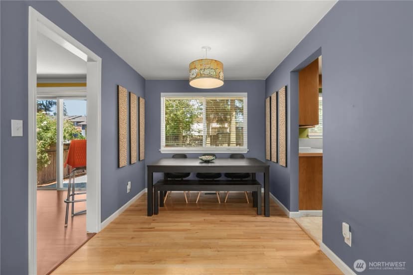 Property photo for 420 Sw 127th Street, Seattle photo 7