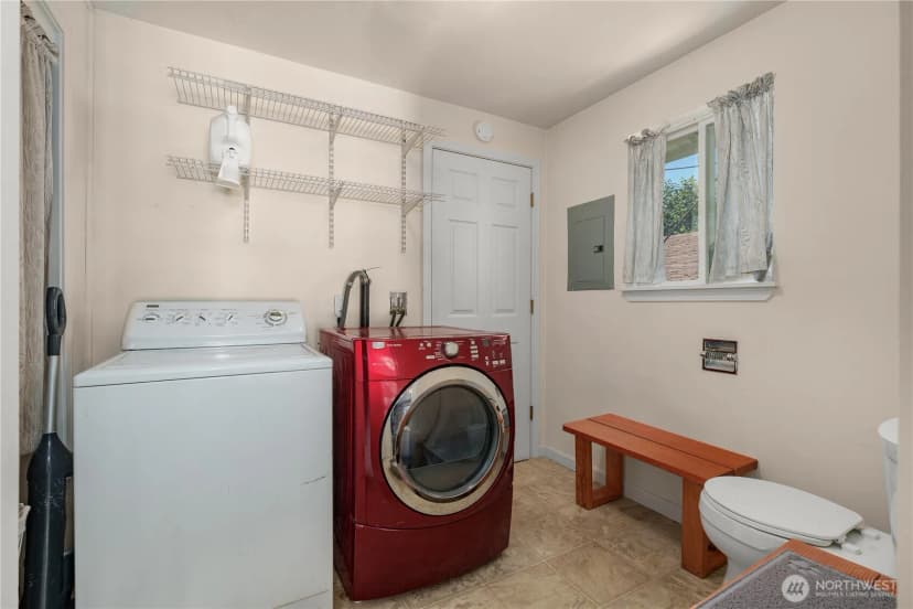 Property photo for 420 Sw 127th Street, Seattle photo 19