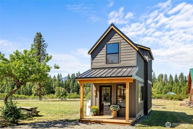 Property photo for 51 Alley Street, Ronald, Washington 98940