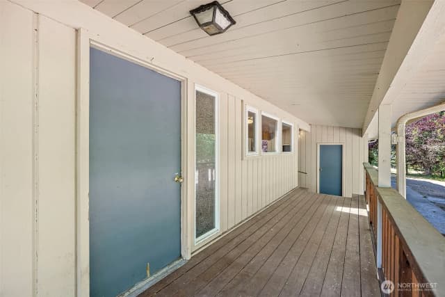 Property photo for 36703 Pulford Road E, Eatonville photo 4