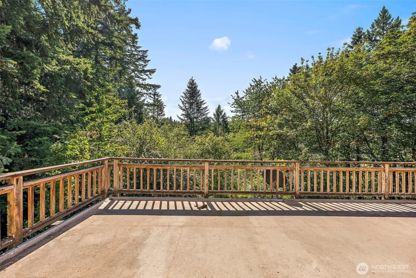 Property photo for 36703 Pulford Road E, Eatonville photo 29