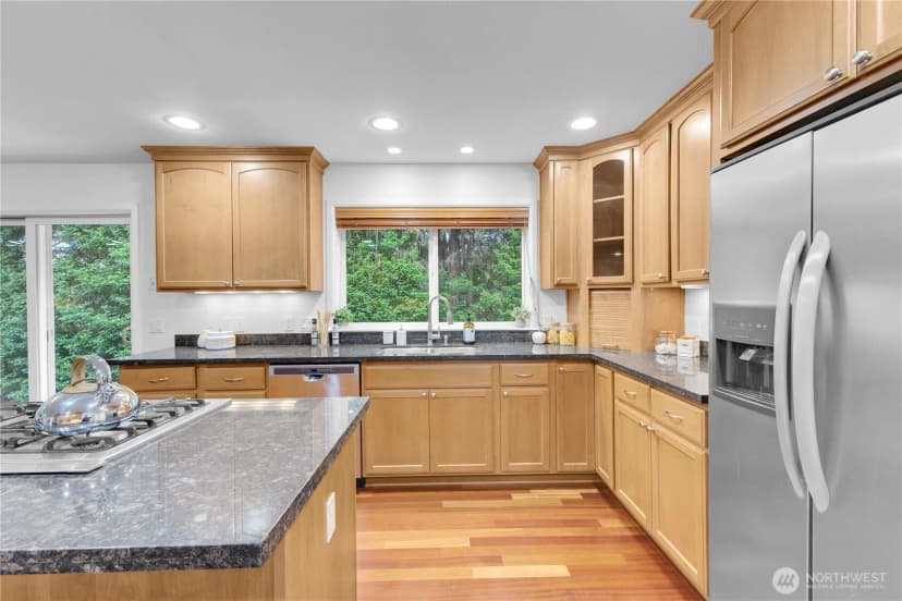 Property photo for 415 Pasco Place Ne, Renton photo 12