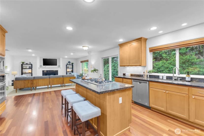 Property photo for 415 Pasco Place Ne, Renton photo 10
