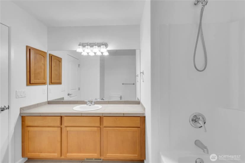 Property photo for 415 Pasco Place Ne, Renton photo 27