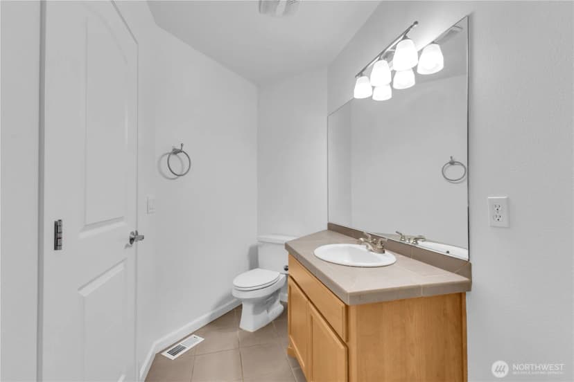 Property photo for 415 Pasco Place Ne, Renton photo 16