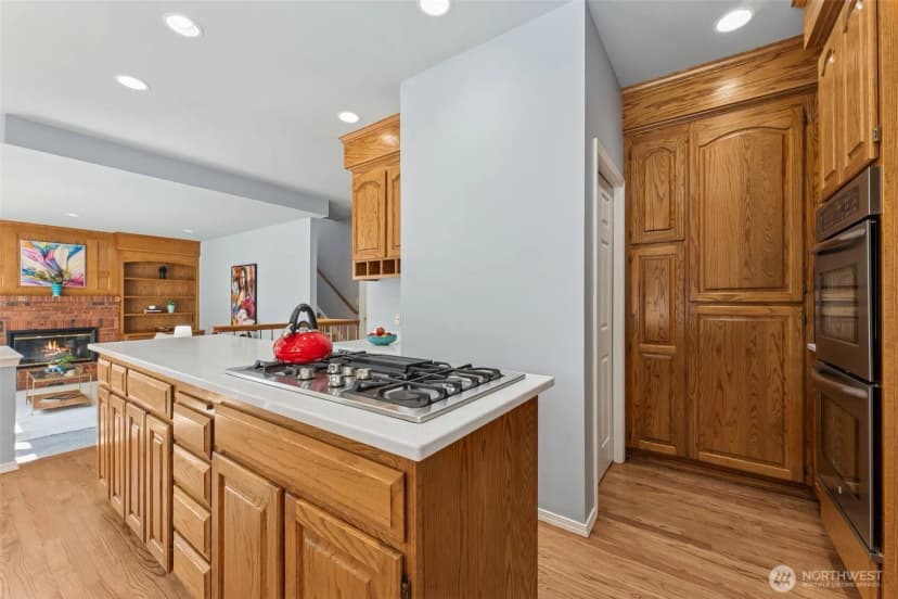Property photo for 33704 7th Place Sw, Federal Way photo 18