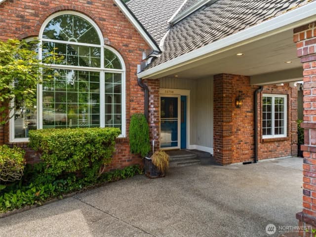 Property photo for 33704 7th Place Sw, Federal Way photo 2