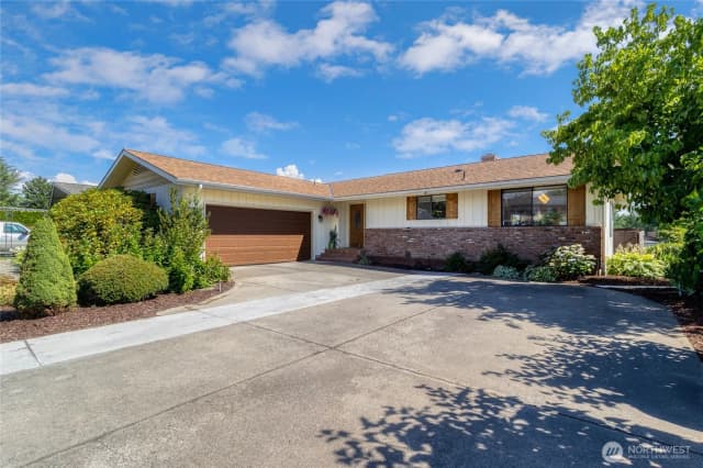 Property photo for 743 Village Way, Walla Walla