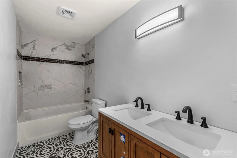 Property photo for 17 S Lombard Avenue S, East Wenatchee photo 20