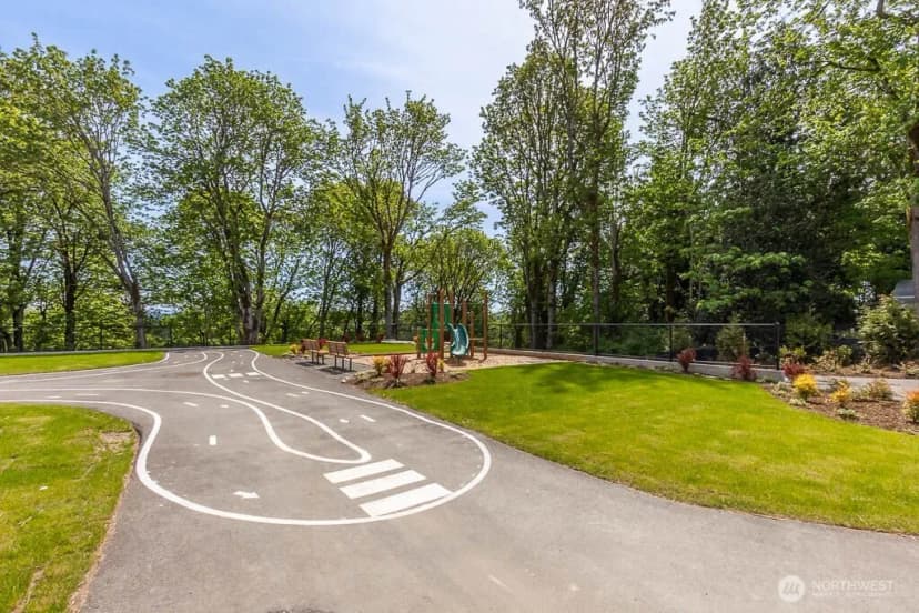 Property photo for 1727 Noble Avenue #82, Snohomish photo 37