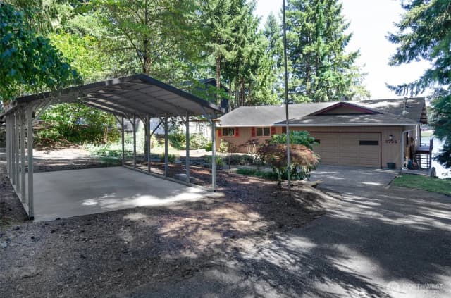 Property photo for 3722 Long Lake Drive Se, Olympia photo 3