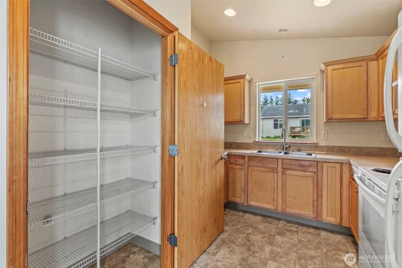 Property photo for 80 Hill Dr, Cathlamet photo 16