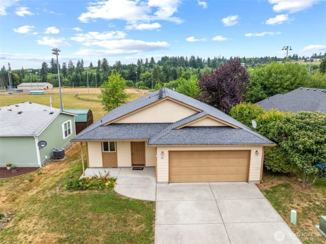 Property photo for 80 Hill Dr, Cathlamet photo 3