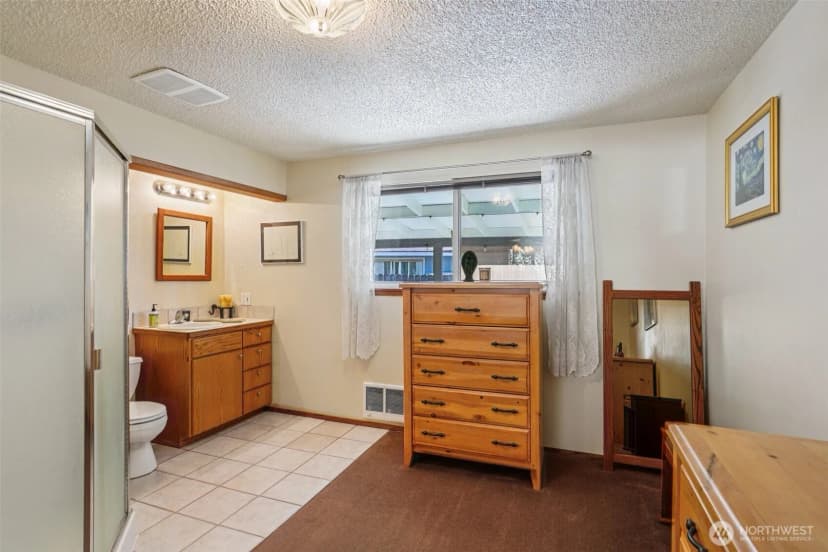 Property photo for 225 169th Street S, Spanaway photo 18