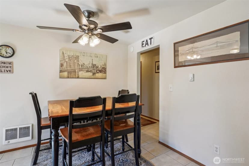 Property photo for 225 169th Street S, Spanaway photo 14