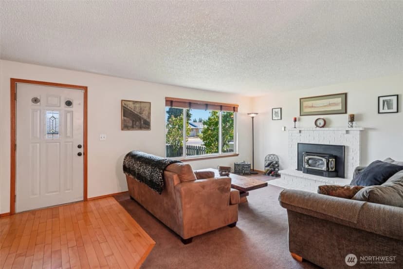 Property photo for 225 169th Street S, Spanaway photo 4