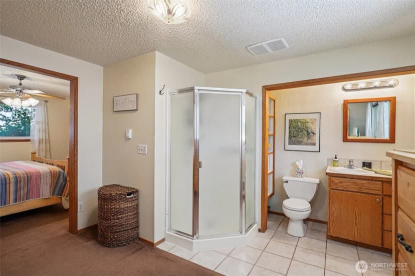 Property photo for 225 169th Street S, Spanaway photo 19