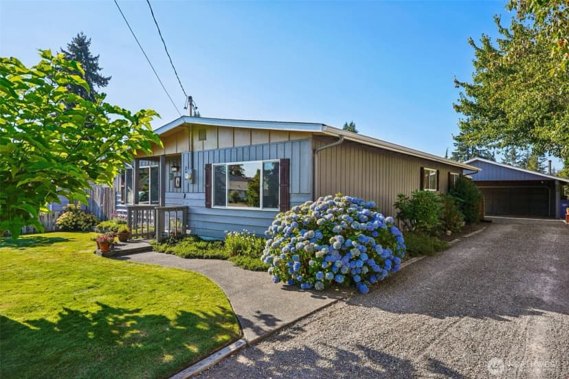 Property photo for 225 169th Street S, Spanaway photo 3