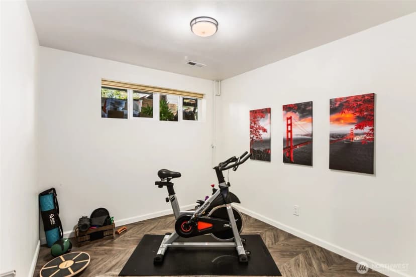 Property photo for 422 S 168th Street, Burien photo 27