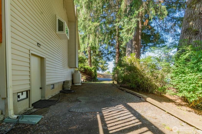 Property photo for 12530 Champion Drive Sw, Olympia photo 24