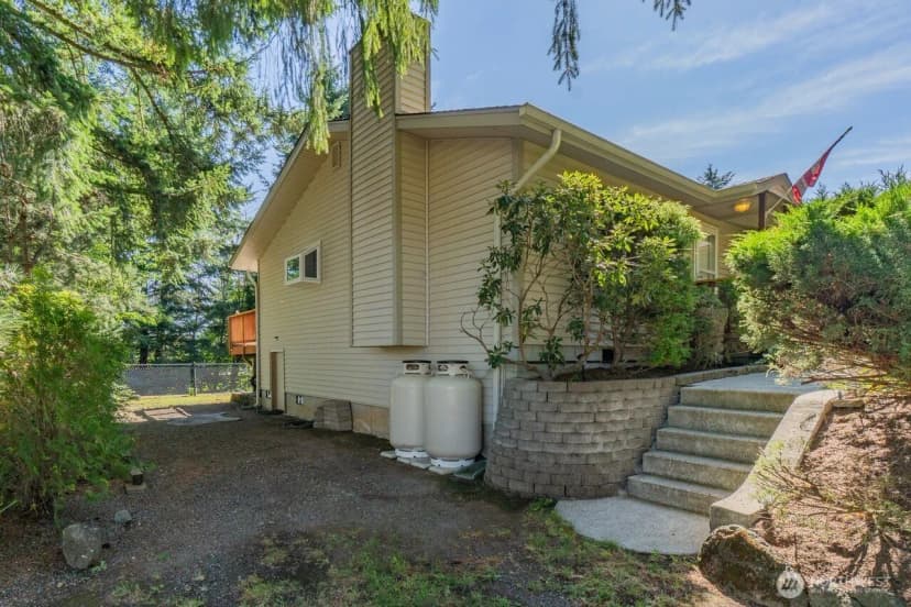 Property photo for 12530 Champion Drive Sw, Olympia photo 23