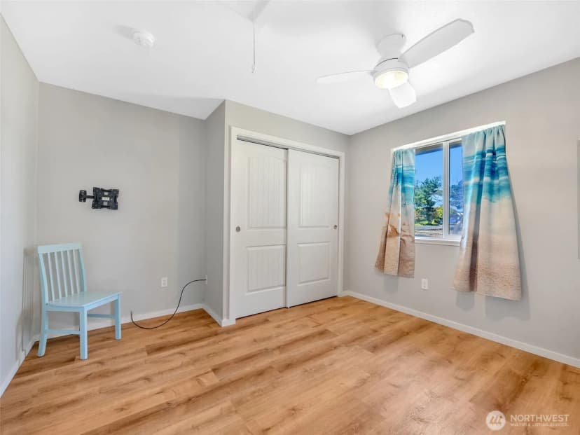 Property photo for 805 338th Place, Ocean Park photo 18