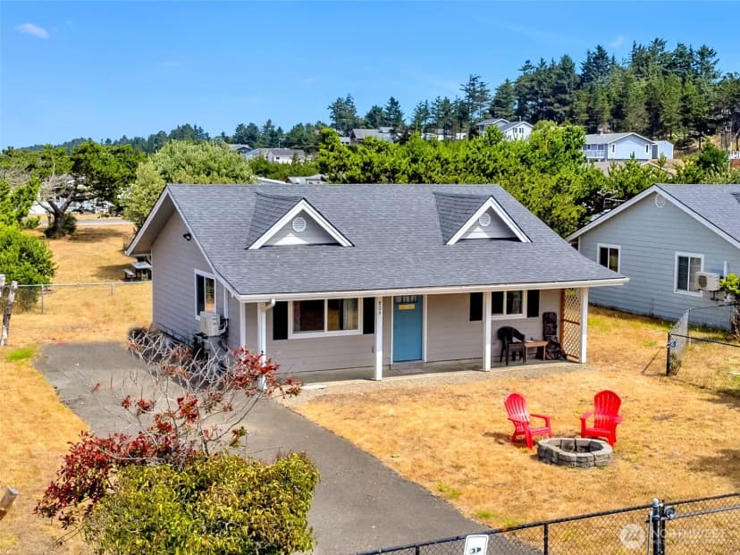 Property photo for 805 338th Place, Ocean Park