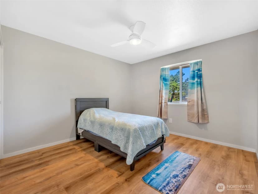 Property photo for 805 338th Place, Ocean Park photo 24