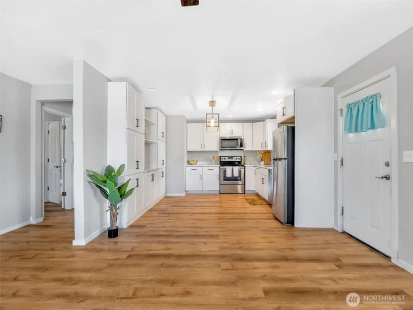 Property photo for 805 338th Place, Ocean Park photo 9