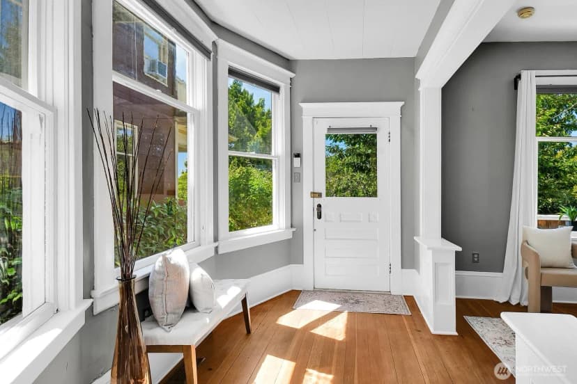 Property photo for 1904 9th Avenue W, Seattle photo 6