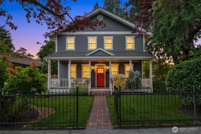 Property photo for 7557 44th Avenue Ne, Seattle