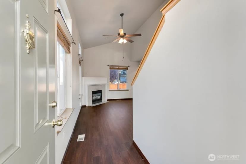 Property photo for 6718 131st Street E, Puyallup photo 4