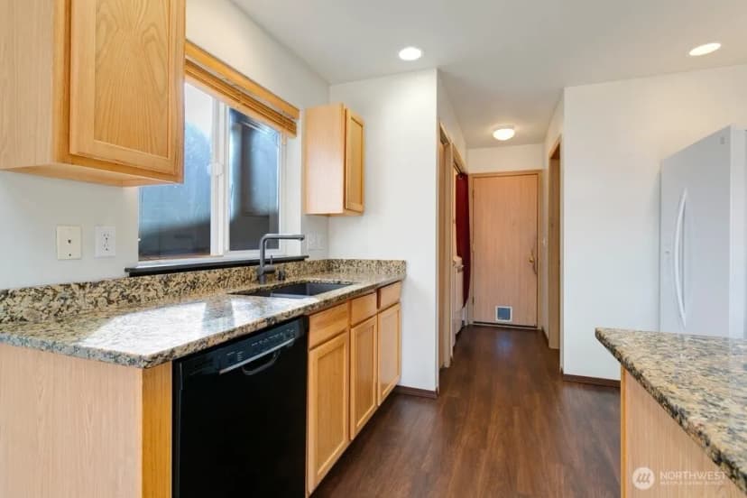 Property photo for 6718 131st Street E, Puyallup photo 13