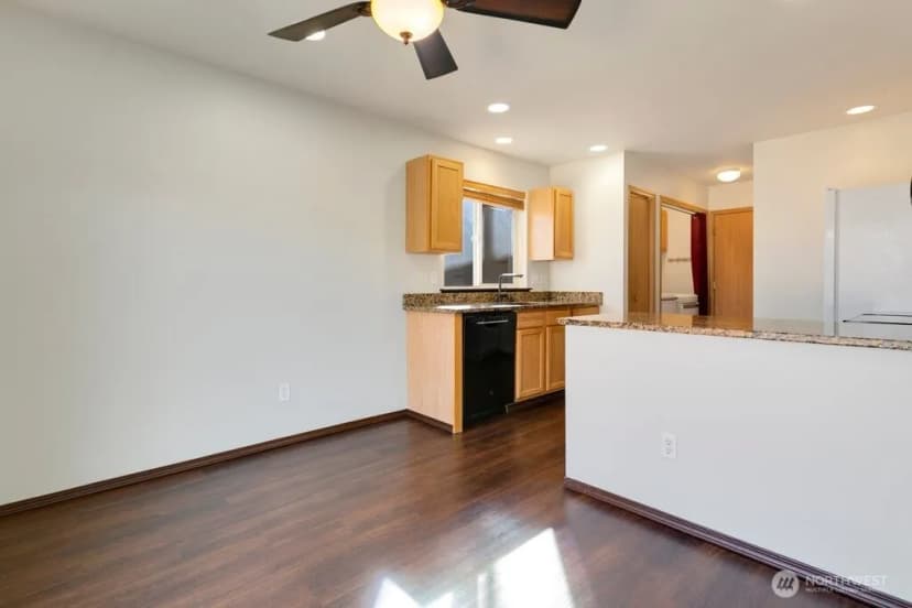 Property photo for 6718 131st Street E, Puyallup photo 9