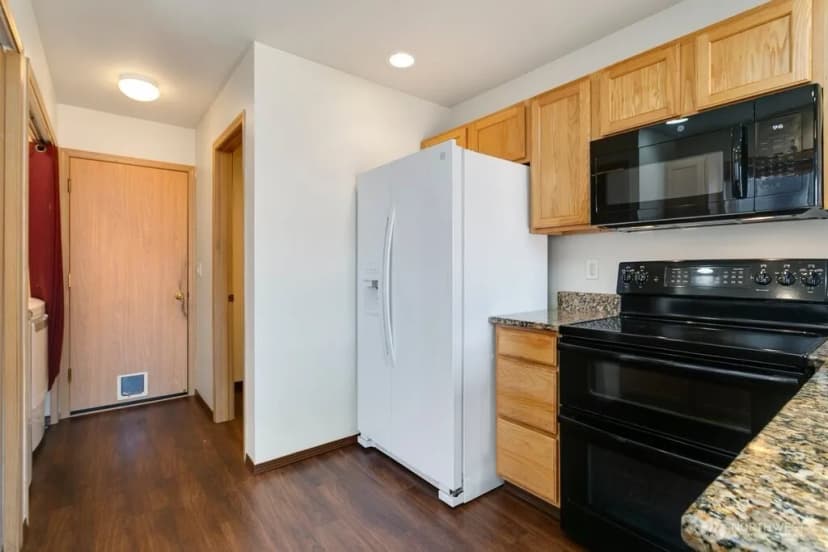 Property photo for 6718 131st Street E, Puyallup photo 12