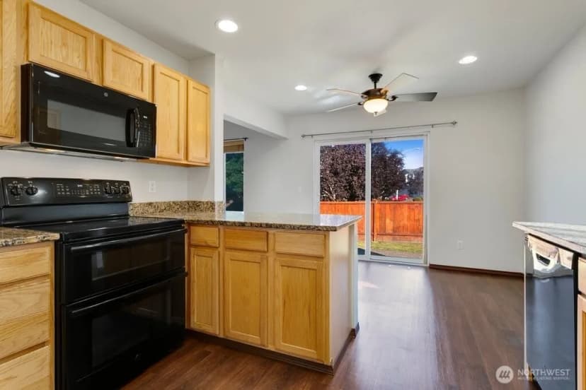 Property photo for 6718 131st Street E, Puyallup photo 11