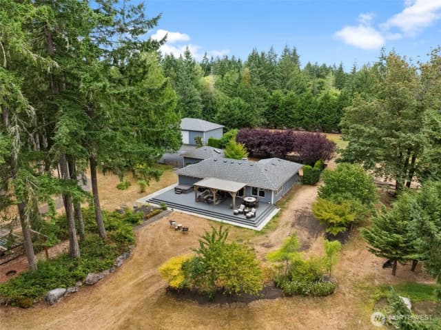 Property photo for 5504 Heights Lane Ne, Olympia
