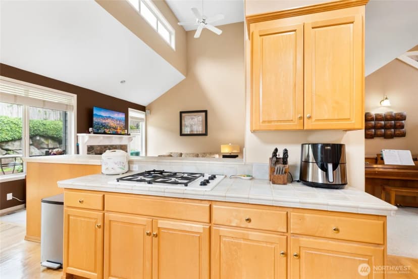 Property photo for 2660 230th Avenue Se, Sammamish photo 15