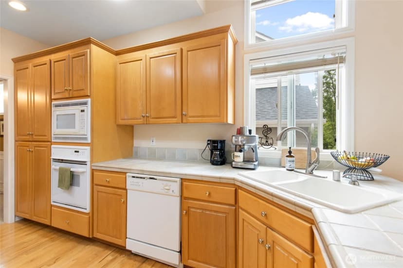 Property photo for 2660 230th Avenue Se, Sammamish photo 13