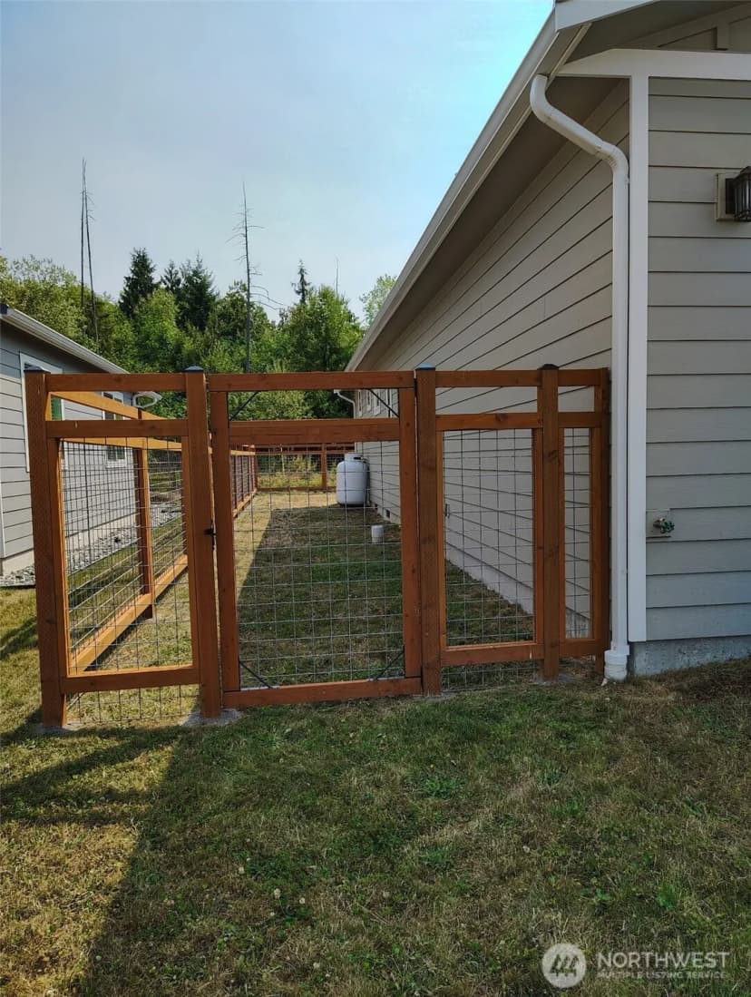 Property photo for 1428 Rook Dr, Port Angeles photo 33