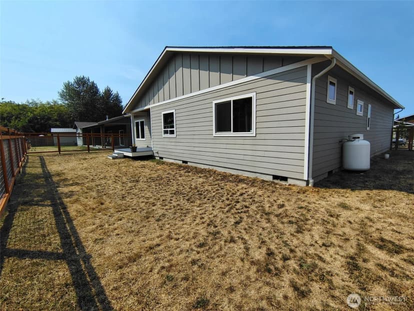 Property photo for 1428 Rook Dr, Port Angeles photo 34