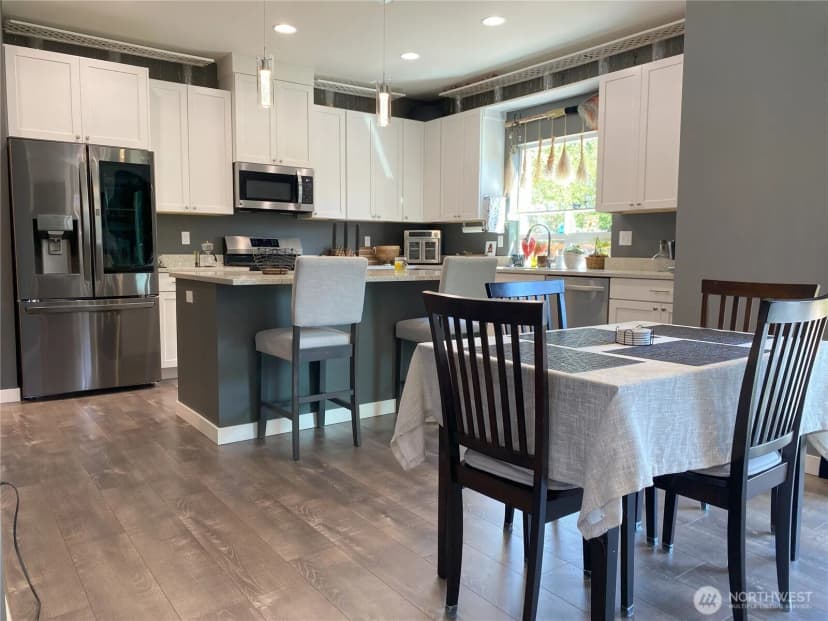 Property photo for 1428 Rook Dr, Port Angeles
